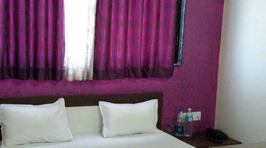 Hotel Ganraj Lodging, Wai 4